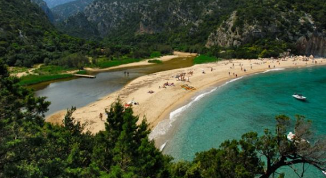Salah satu pantai terindah di Eropa